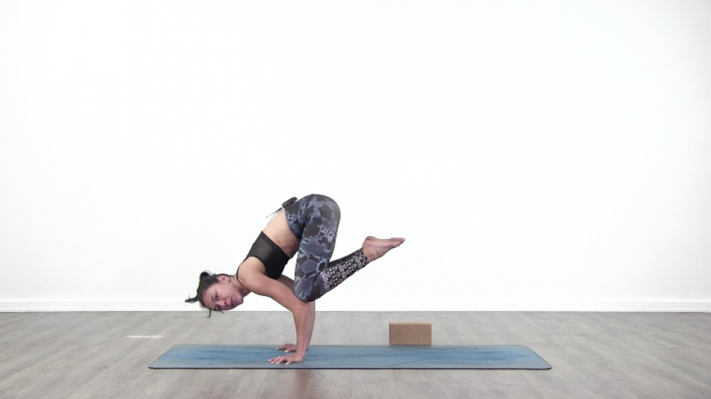 Crow Pose Tutorial_1